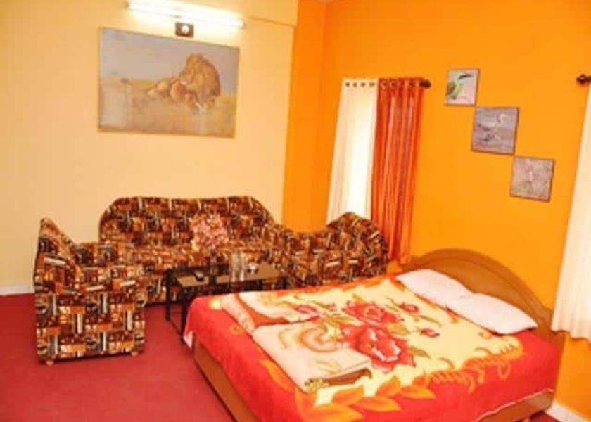 Gujarat Nakhatrana room